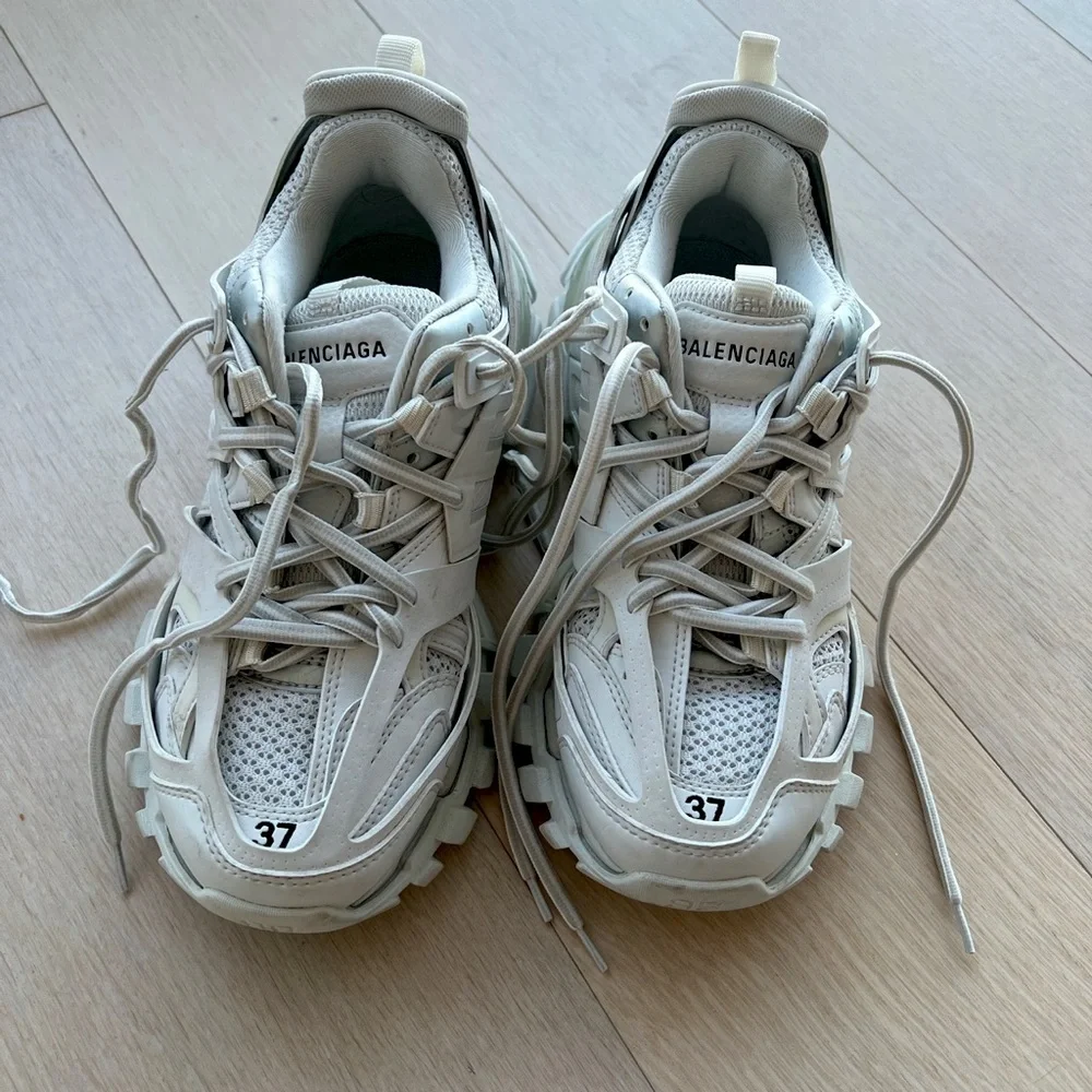 balenciaga white sneakers size EUR 37 - Picture 1 of 3